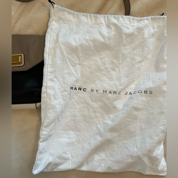 Marc Jacobs Crossbody Bag - Picture 8 of 8